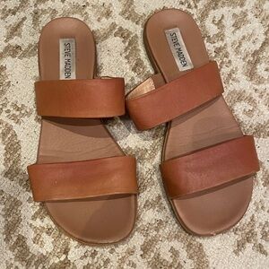 Steve Madden women’s cognac leather strap sandal 6